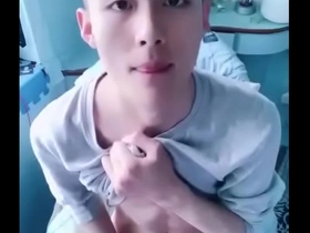 T.s fame on the internet: Asian gay star
